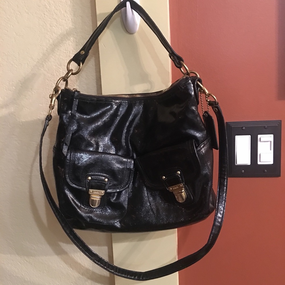 COACH AUTHENTIC BLACK PATENTED LEATHER PURSE